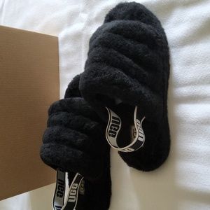 UGG K FLUFF YEAH SLIDE FOR KIDS SIZE 3